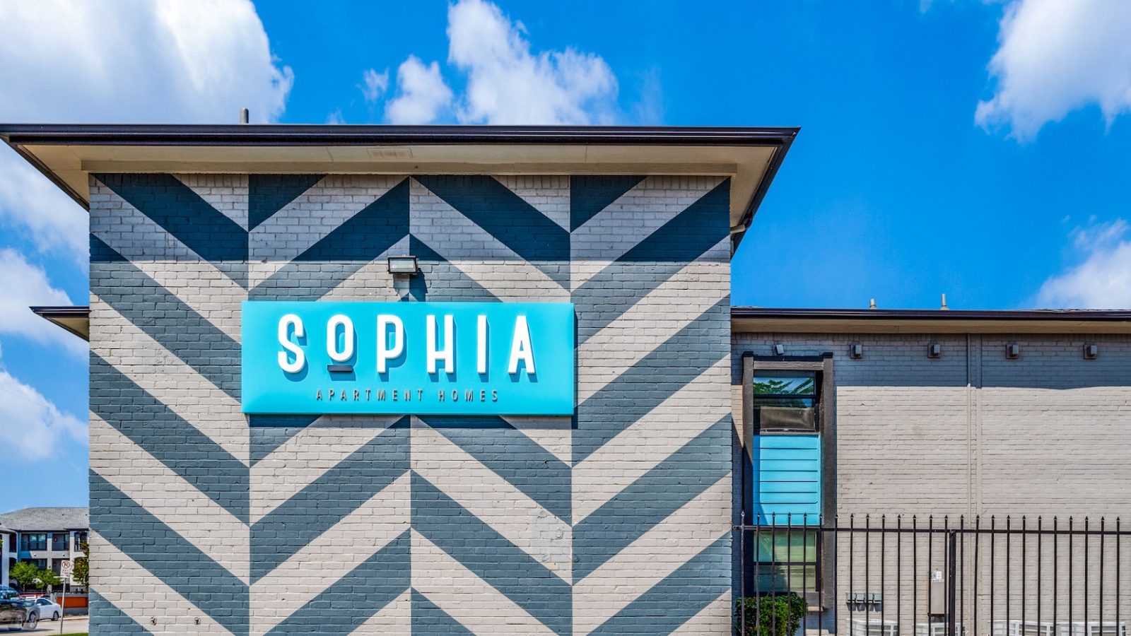 The Sophia and Loren Apartments in Dallas, TX Photo Gallery