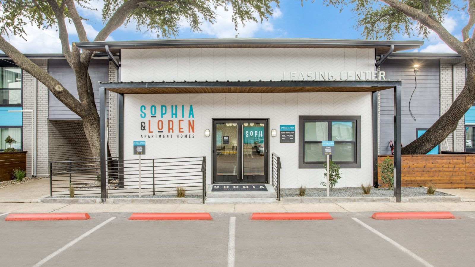 The Sophia and Loren Apartments in Dallas, TX Photo Gallery
